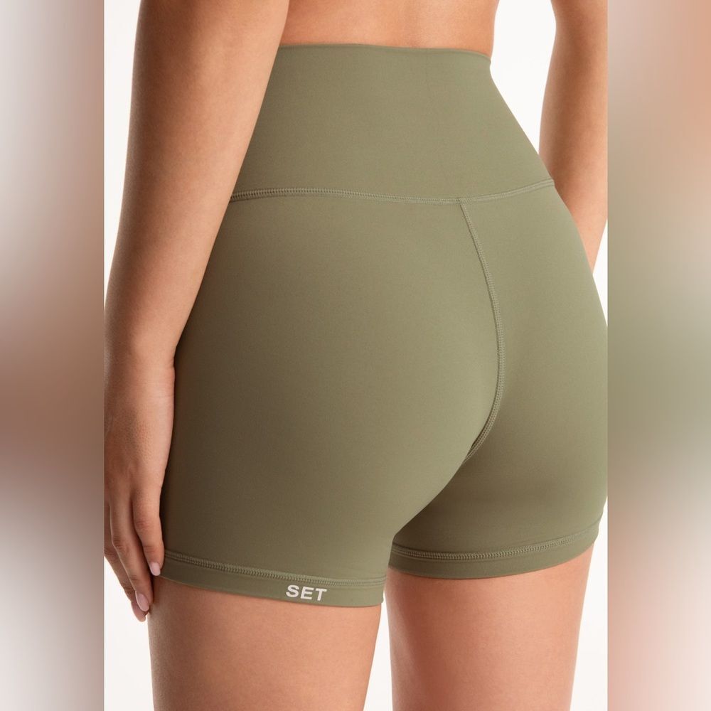 SET Active Women's pistachio Green High-Waisted Luxform Shorts size XS